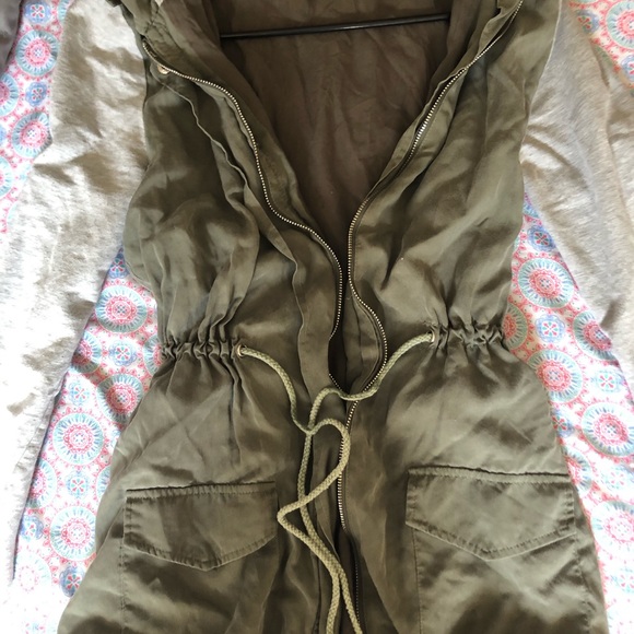 HIVE AND HONEY OLIVE AND GREY JACKET - Picture 3 of 6